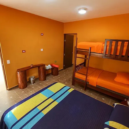 Yaxche Centro Hostal y Camping-2